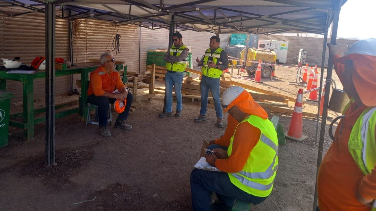 Charla de seguridad de la campaña socioafectiva de DSV Chile